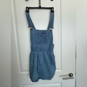 Overall skirt